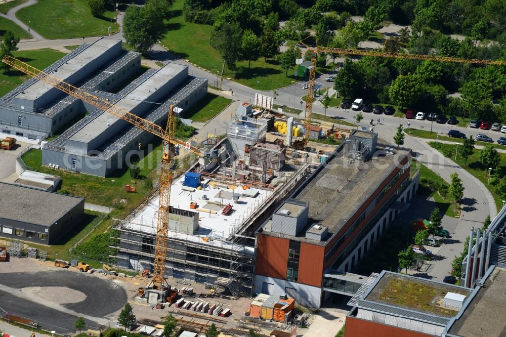 Regensburg from the bird's eye view: Construction site for a new extension to the hospital grounds Universitaetsklinikum Regensburg on Franz-Josef-Strauss-Allee in Regensburg in the state Bavaria, Germany