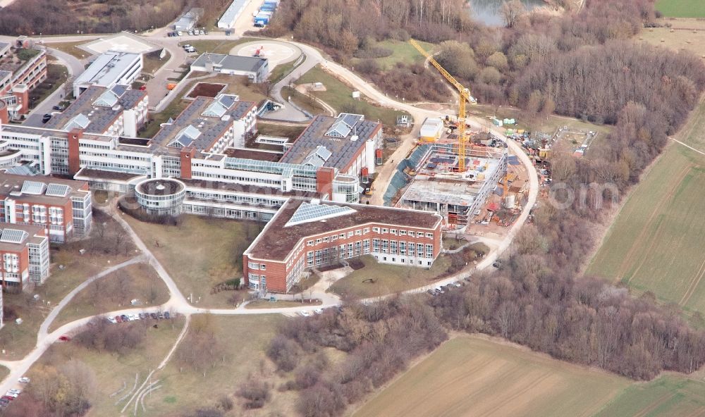 Aerial photograph Regensburg - Construction site for a new extension to the hospital grounds Universitaetsklinikum Regensburg on Franz-Josef-Strauss-Allee in Regensburg in the state Bavaria, Germany