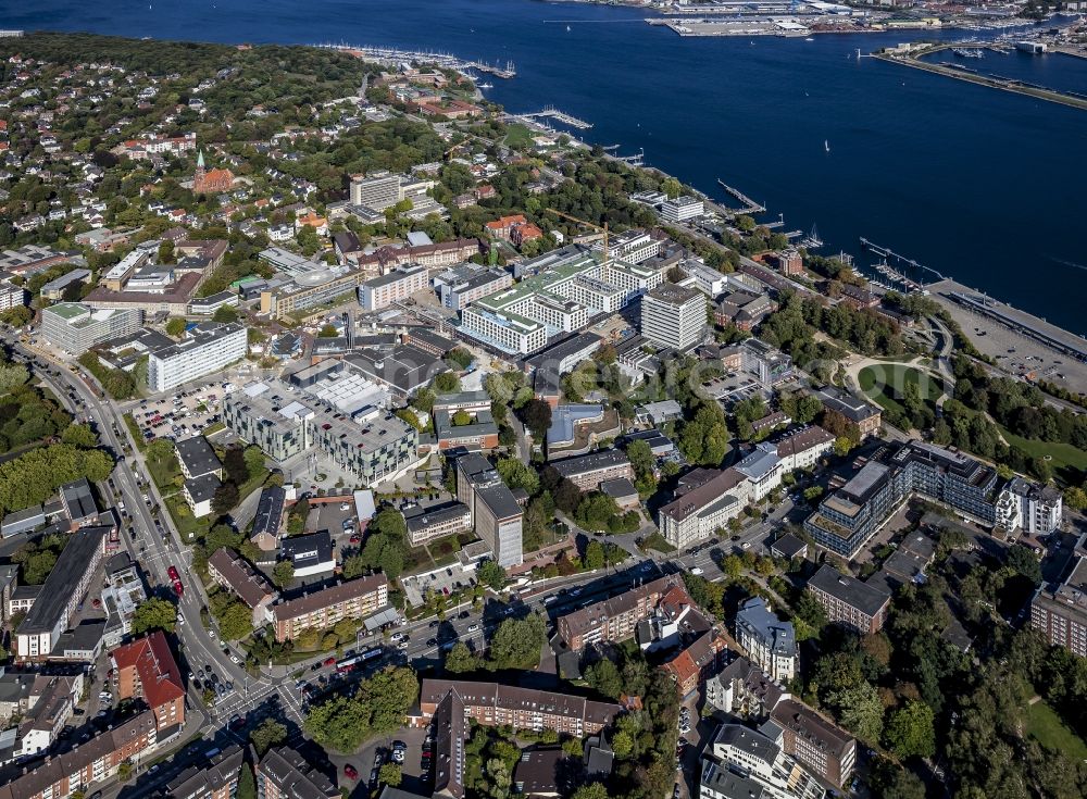 Aerial image Kiel - Construction site for a new extension to the hospital grounds Universitaetsklinikum Schleswig-Holstein in the district Ravensberg in Kiel in the state Schleswig-Holstein, Germany