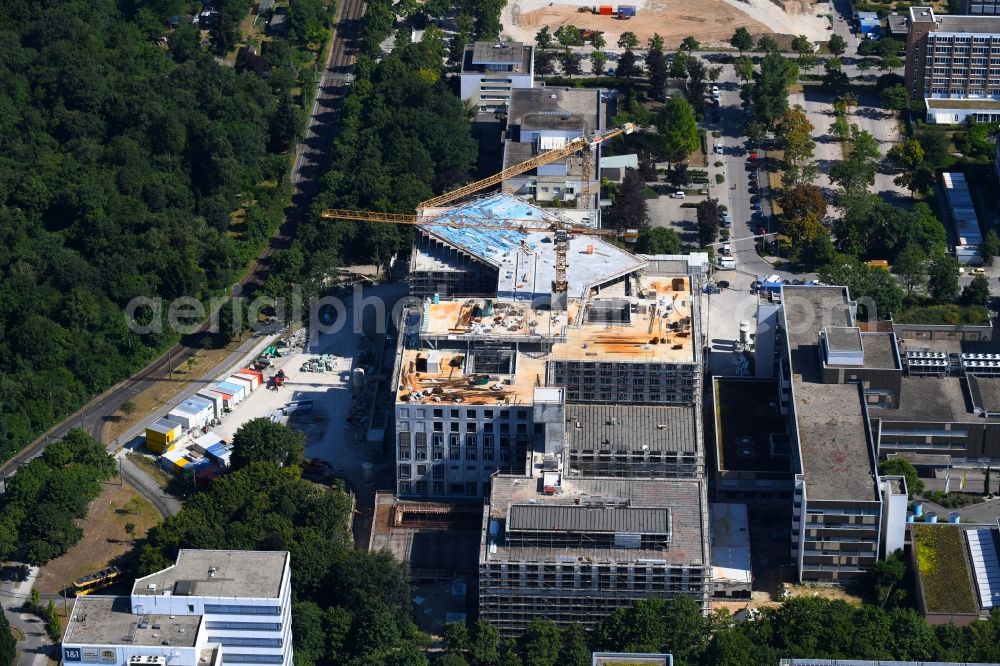 Aerial photograph Karlsruhe - Construction site for a new extension to the hospital grounds St. Vincentius-Kliniken gAG on Steinhaeuserstrasse in the district Suedweststadt in Karlsruhe in the state Baden-Wurttemberg, Germany