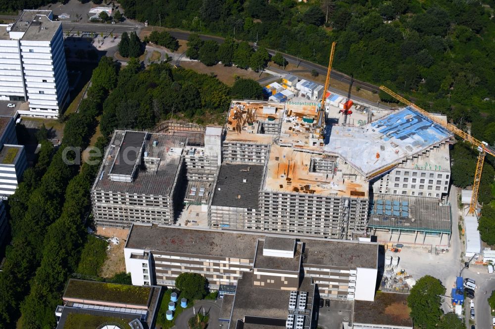 Aerial image Karlsruhe - Construction site for a new extension to the hospital grounds St. Vincentius-Kliniken gAG on Steinhaeuserstrasse in the district Suedweststadt in Karlsruhe in the state Baden-Wurttemberg, Germany