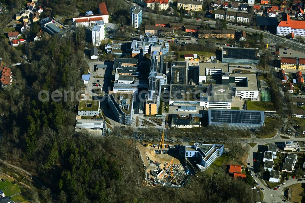 Aerial photograph Kempten (Allgäu) - Construction site for a new extension on the grounds of the Medical Care Center Kempten-Allgaeu with a residential and nursing home for retirement clergy on Robert-Weixler-Strasse in Kempten (Allgaeu) in the state Bavaria, Germany