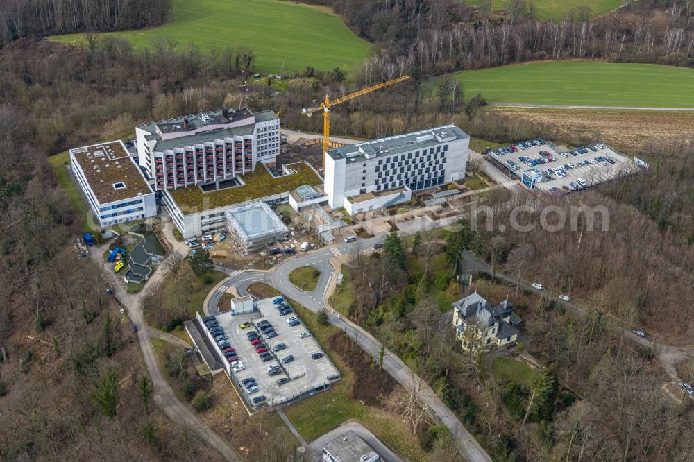 Aerial photograph Essen - Construction site for a new extension on the clinic grounds of the hospital Ruhrlandklinik Center for Rare Lung Diseases in Essen in the Ruhr area in the state North Rhine-Westphalia, Germany