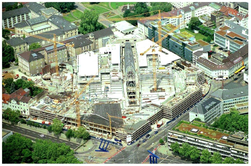 Karlsruhe from the bird's eye view: Construction site building of the shopping center Ettlinger Tor Karlsruhe an der Karl-Friedrich-Strasse in Karlsruhe in the state Baden-Wuerttemberg, Germany