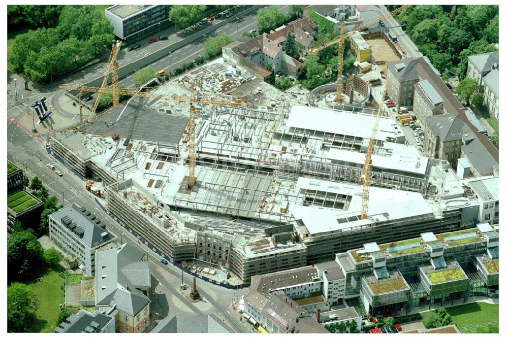 Aerial photograph Karlsruhe - Construction site building of the shopping center Ettlinger Tor Karlsruhe an der Karl-Friedrich-Strasse in Karlsruhe in the state Baden-Wuerttemberg, Germany