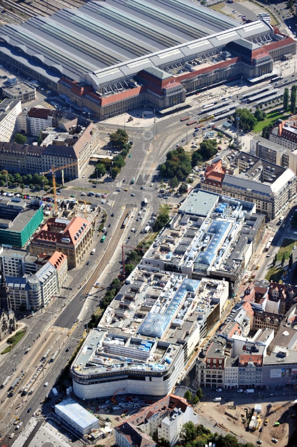 Leipzig from the bird's eye view: View of construction site of the shopping center Hoefe am Bruehl in Leipzig in Saxony