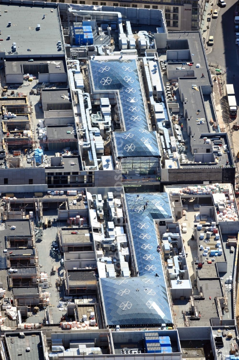 Aerial image Leipzig - View of construction site of the shopping center Hoefe am Bruehl in Leipzig in Saxony