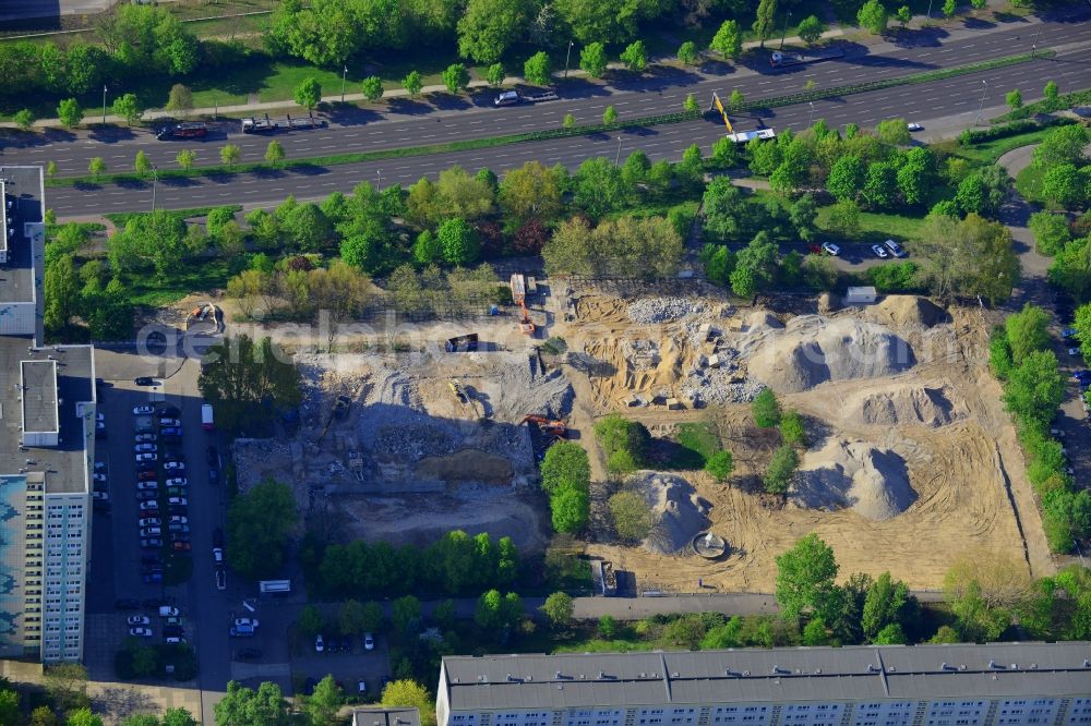 Aerial photograph Berlin - Construction site of Kalinka Shopping Mall in the residential area of Gensinger Viertel in the Friedrichsfelde part of Lichtenberg in Berlin in Germany. The site is located on Gensinger Strasse and is part of a gentrification and re-development project of the area