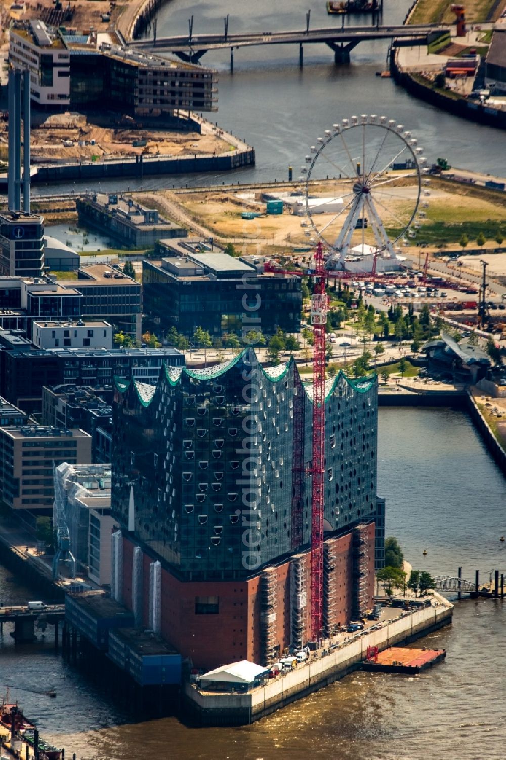 Aerial image Hamburg - The Elbe Philharmonic Hall on the river bank of the Elbe in Hamburg. The building in the district HafenCity is still in process of construction