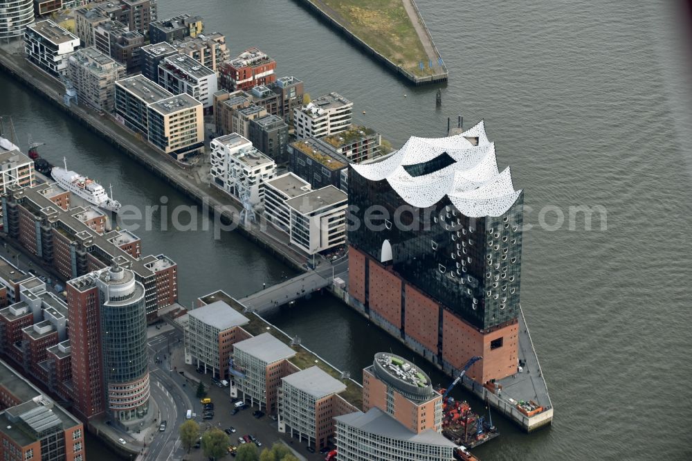 Aerial image Hamburg - The Elbe Philharmonic Hall on the river bank of the Elbe in Hamburg. The building in the district HafenCity is still in process of construction