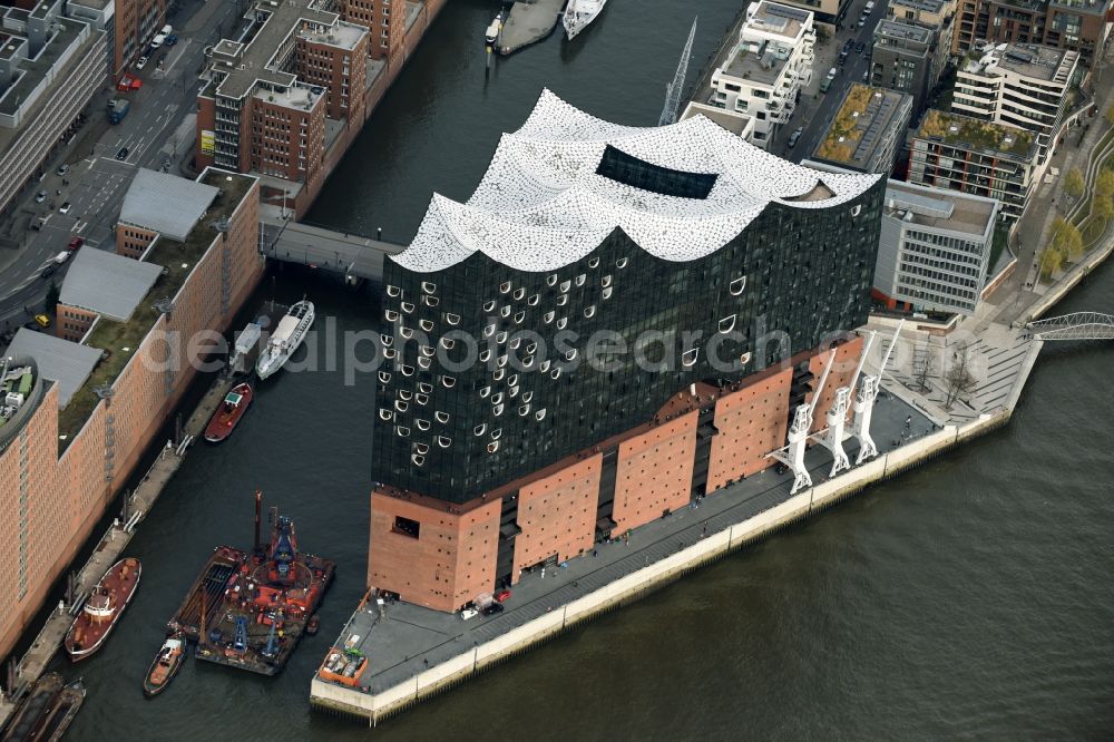 Aerial photograph Hamburg - The Elbe Philharmonic Hall on the river bank of the Elbe in Hamburg. The building in the district HafenCity is still in process of construction