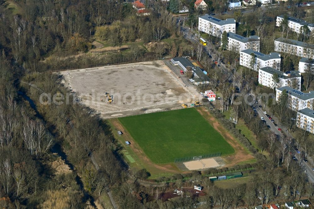 Aerial image Berlin - Construction site with earthworks of the sports facility Baseball Reds on Sachtlebenstrasse in the district Zehlendorf in Berlin, Germany