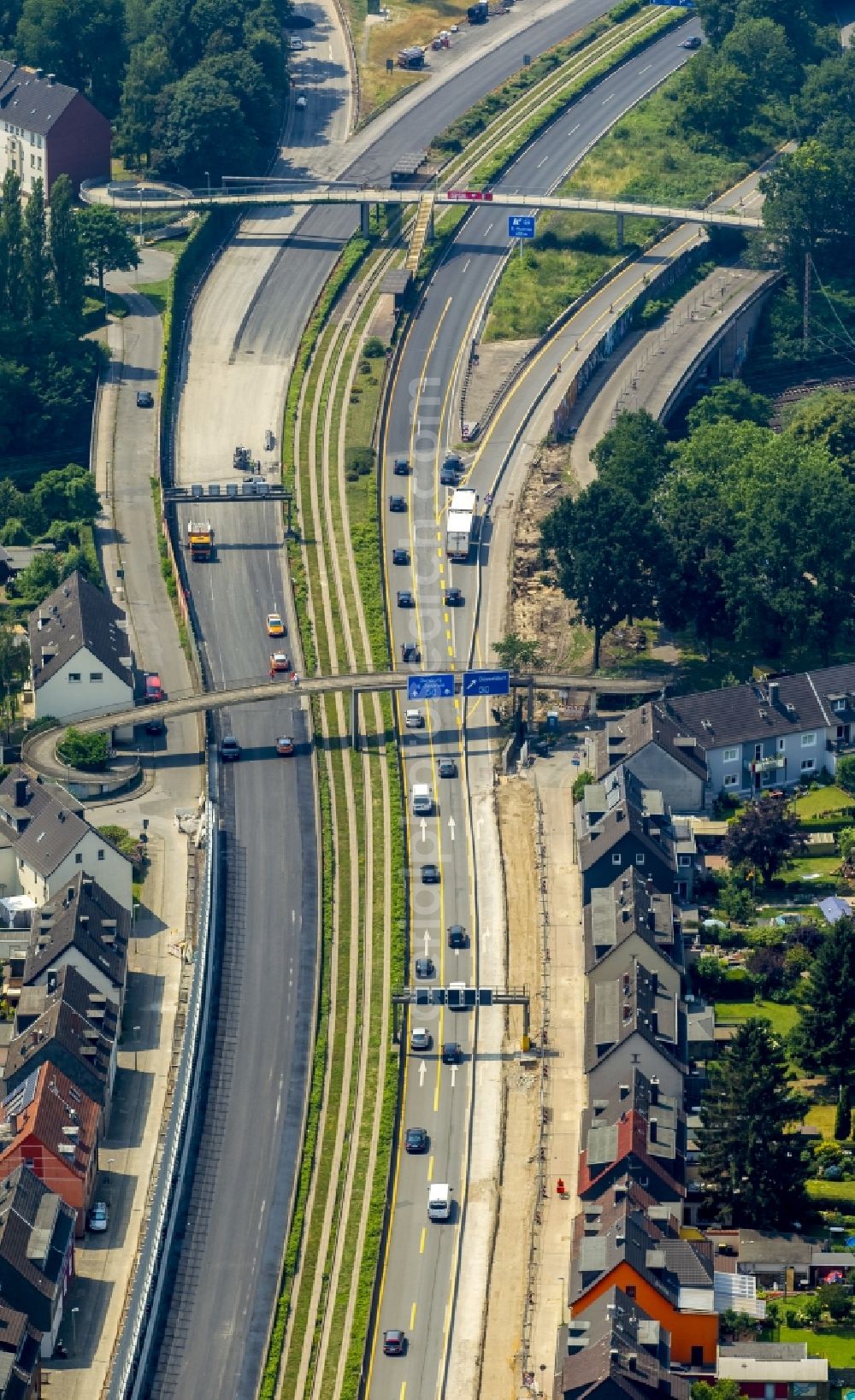 Aerial image Essen - View of the construction side to motorway A40 in Essen in North Rhine-Westphalia