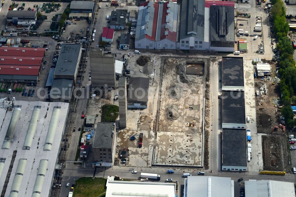 Aerial image Berlin - Construction site with development works and embankments works on Gelaende of Dong Xuan Center on Reinhardsbrunner Strasse in the district Lichtenberg in Berlin, Germany