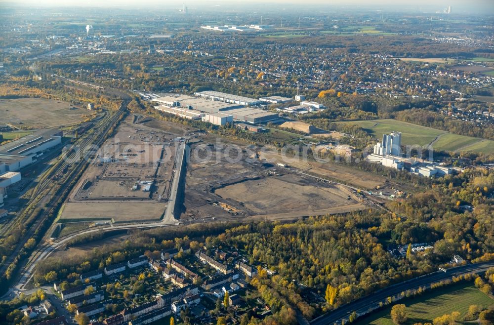 Dortmund from the bird's eye view: Construction site with development works and embankments works auf dem Gelaende des ehemaligen Hoeschgelaendes in Dortmund in the state North Rhine-Westphalia