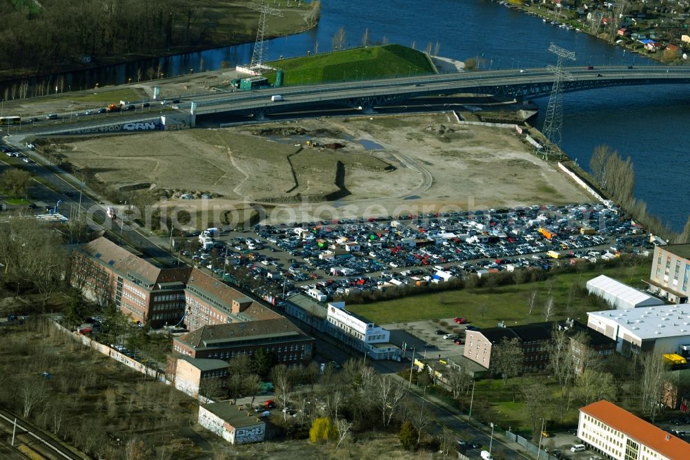 Berlin from the bird's eye view: Construction site with development works and embankments works on Gelaende on Minna-Todenhagen-Strasse in Berlin, Germany