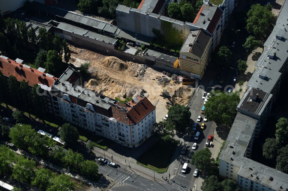 Berlin from the bird's eye view: Construction site at Koloniestrasse 11 in Wedding district of Berlin, Germany