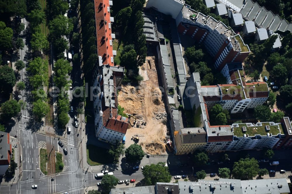 Aerial photograph Berlin - Construction site at Koloniestrasse 11 in Wedding district of Berlin, Germany