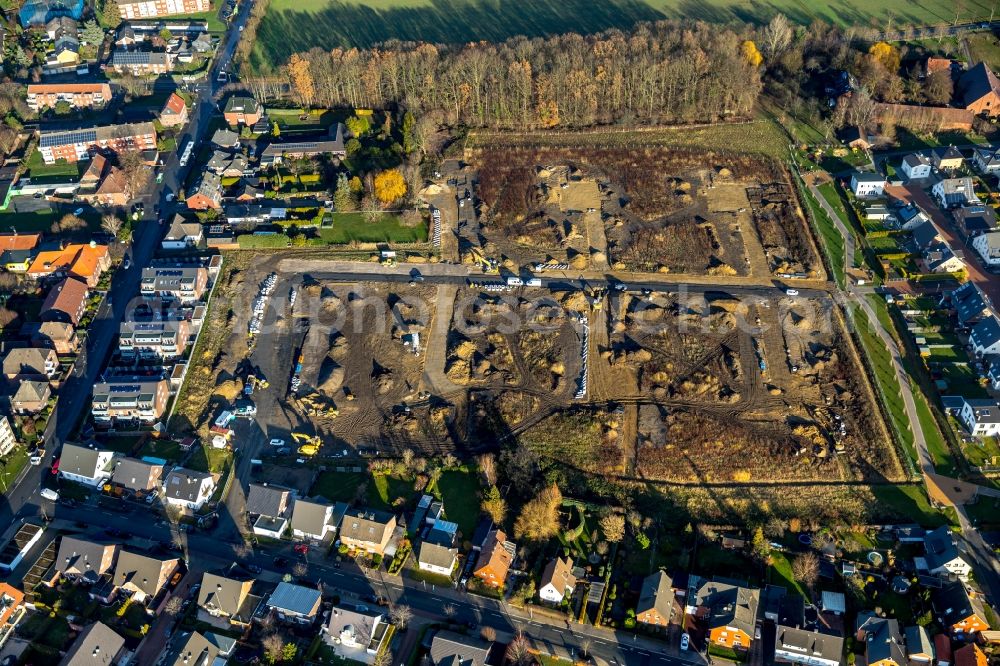 Aerial image Hamm - Construction site with development works and embankments works fuer den Neubau einer Einfamilienhaussiedlung in Hamm in the state North Rhine-Westphalia, Germany