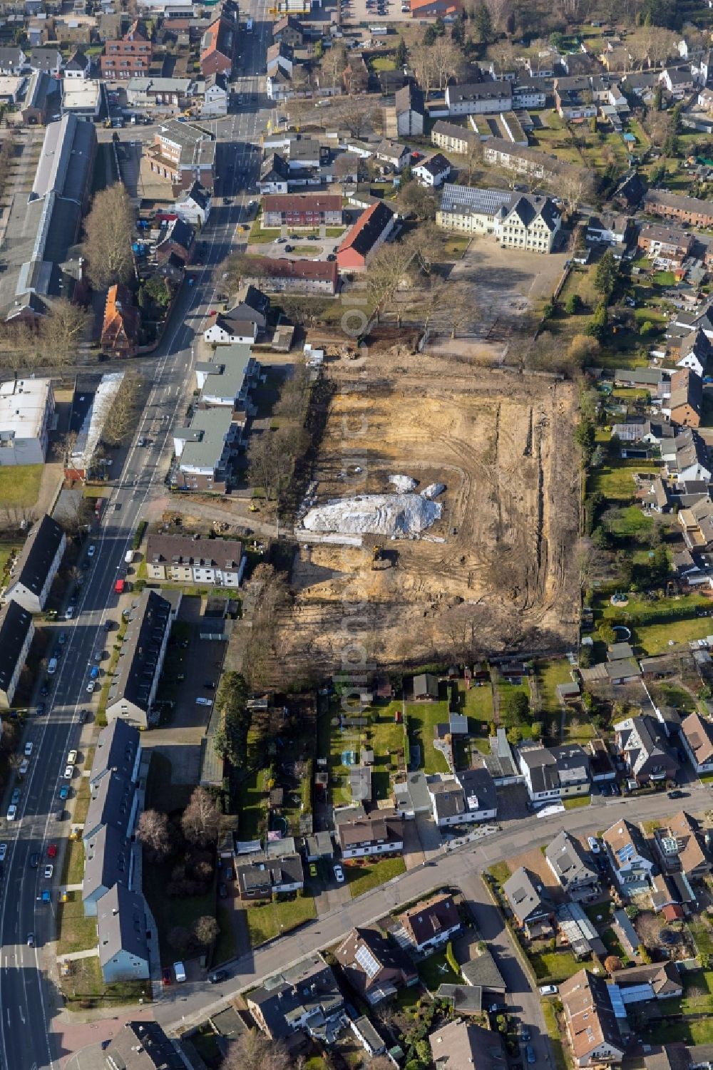 Bottrop from above - Construction site with development works and embankments works fuer eine Neubausiedlung on Horster Strasse in Bottrop in the state North Rhine-Westphalia, Germany