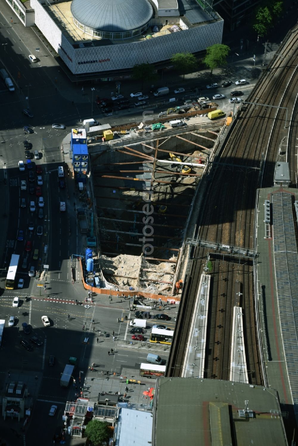 Berlin from above - Construction site with development works and embankments works of Porr Deutschland GmbH for a commercial building of Hines Interests Limited on Joachimstaler Strasse corner Hardenbergstrasse in Berlin