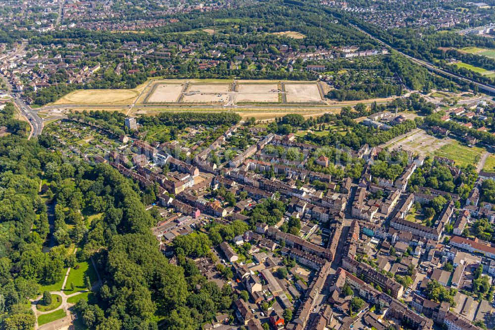 Aerial image Duisburg - Construction site with development and earthworks of the new residential building project Friedrich-Park on Breite Strasse in the district of Marxloh in Duisburg in the Ruhr area in the state North Rhine-Westphalia, Germany