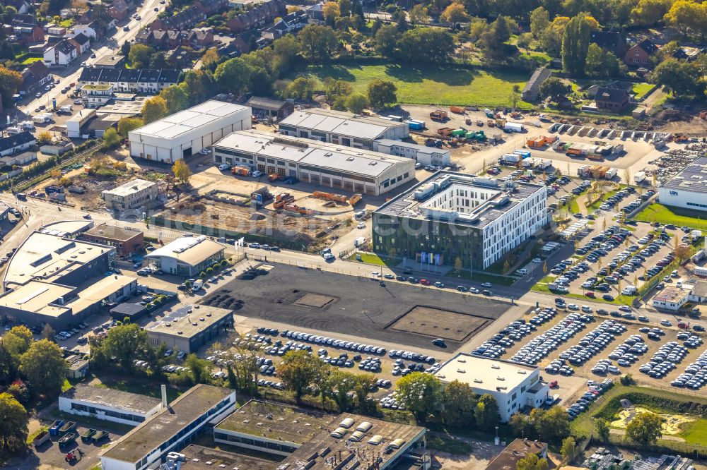 Aerial image Moers - Construction site with development works and embankments works zum Neubau eines Kreislaufwirtschaftshofes in Moers in the state North Rhine-Westphalia, Germany