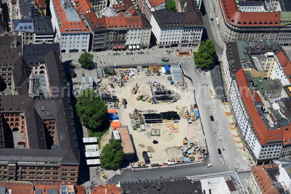 München from above - Construction site with development and earth dumping works for the 2nd main line of the railway at the future S-Bahn stop Marienhof in the district Altstadt - Lehel in Munich in the federal state of Bavaria, Germany