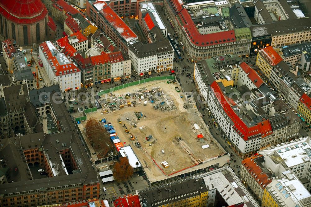 Aerial image München - Construction site with development and earth dumping works for the 2nd main line of the railway at the future S-Bahn stop Marienhof in the district Altstadt - Lehel in Munich in the federal state of Bavaria, Germany