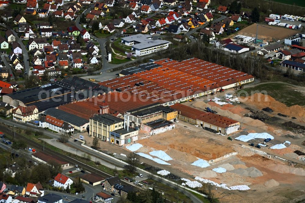 Mainleus from the bird's eye view: Construction site with development, foundation, earth and landfill works for the construction of a new residential area in Mainleus in the state Bavaria, Germany