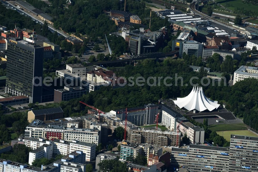 Berlin from the bird's eye view: Construction site with pile foundation work for the foundation plate of the new building Axel Springer Campus - OMA to Krausenstrasse - Schuetzenstrasse in Berlin