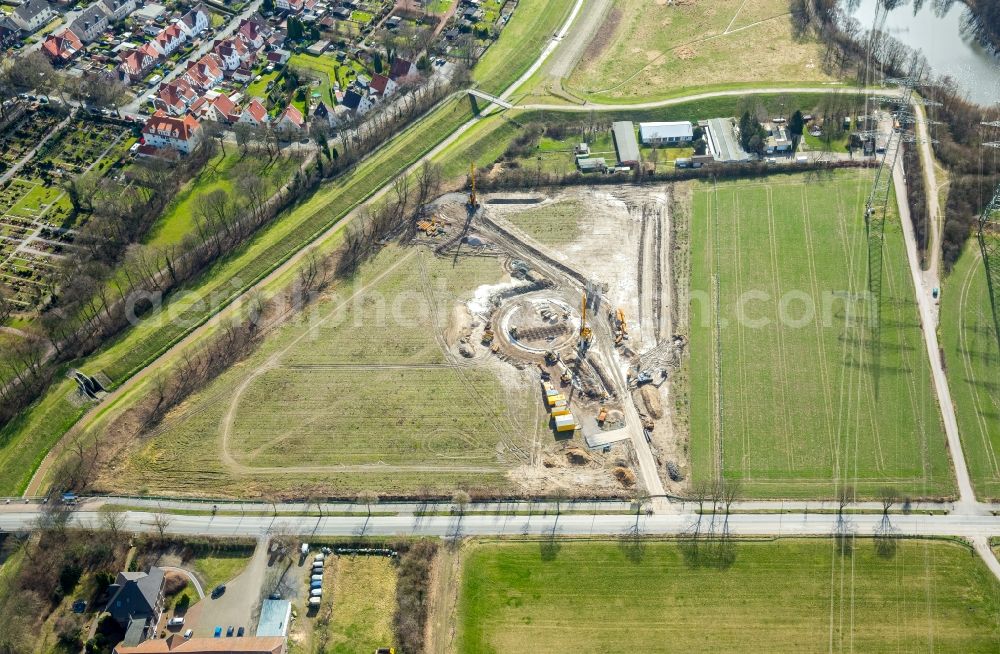 Herne from above - Construction site with piling works for the foundation slab of a new building through the BAUER Spezialtiefbau GmbH in Herne in the state North Rhine-Westphalia