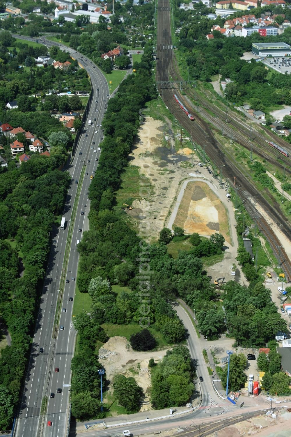 Magdeburg from above - Construction site with development works at Ernst-Reuter-avenue in the district Altstadt in Magdeburg in the state Saxony-Anhalt