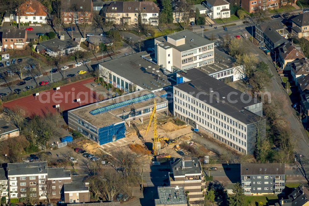 Aerial image Dinslaken - School grounds and buildings of the Ernst-Barlach-Gesamtschule along the Scharnhorststrasse in Dinslaken in the state North Rhine-Westphalia, Germany