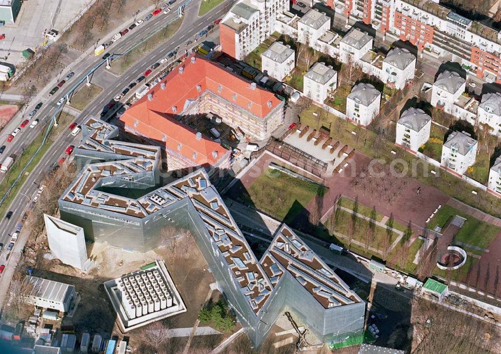 Aerial image Berlin - Kreuzberg - Baustelle am Erweiterungsbau des Jüdischen Museums in der Lindenstraße.