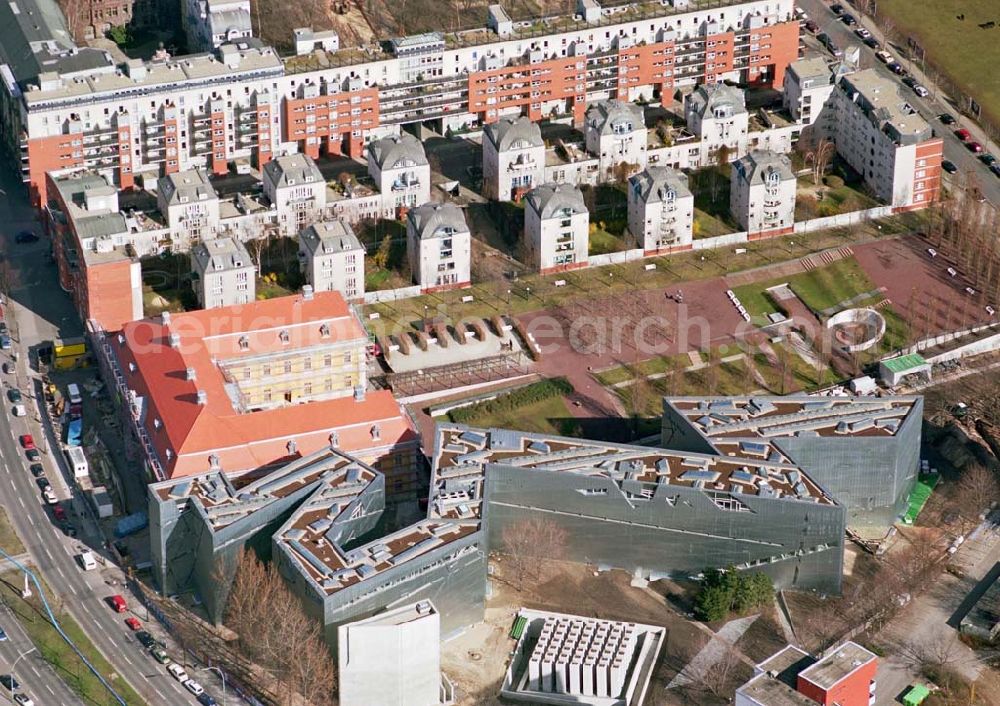 Berlin - Kreuzberg from above - Baustelle am Erweiterungsbau des Jüdischen Museums in der Lindenstraße.