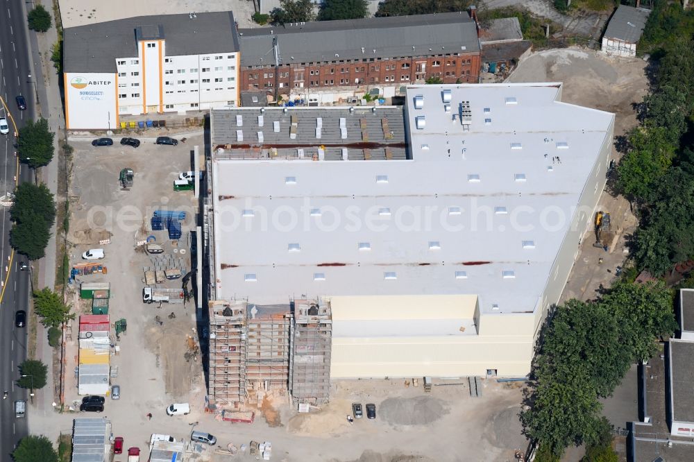 Aerial image Berlin - Demolition site of the ruins of the factory building of the former BaerenSiegel distillery on Adlergestell in Adlershof, Berlin. At the construction site of the distinctive production building GDR times development a shopping center