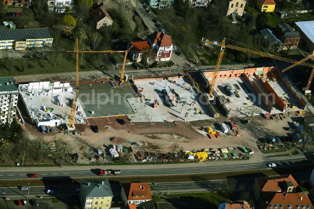 Aerial image Gotha - Construction site for the construction of a two-part retail park between Gartenstrasse and Mosslerstrasse in Gotha in the state Thuringia, Germany