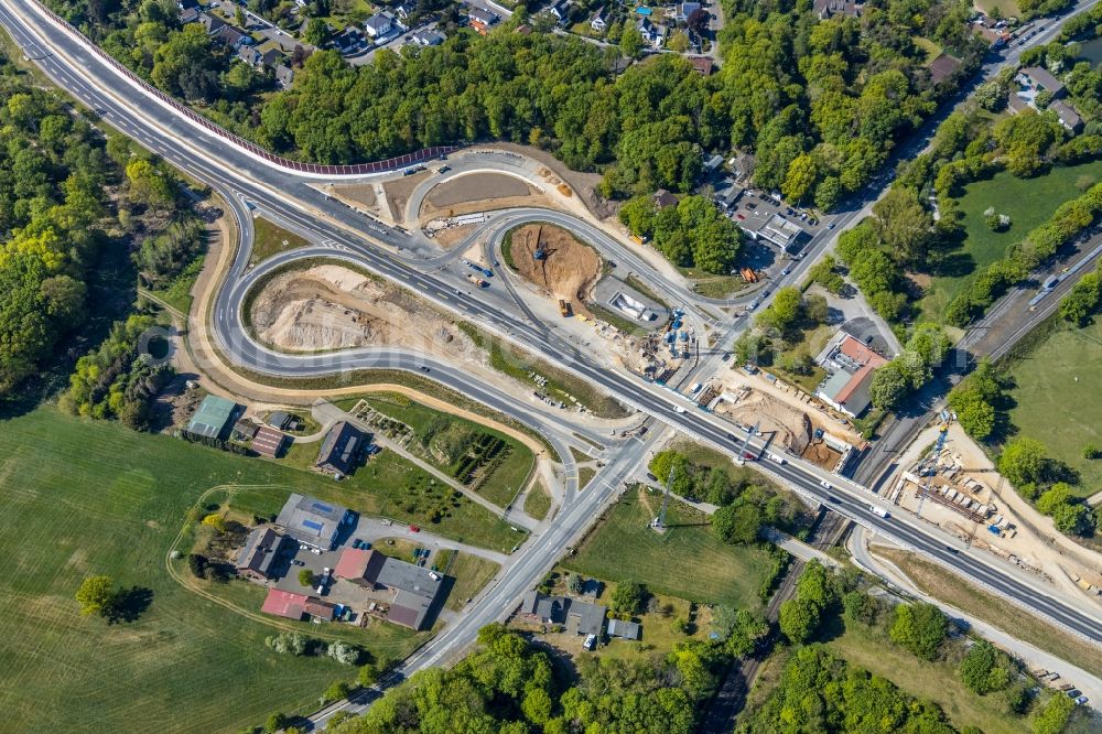 Duisburg from above - Construction site of ruting and traffic lanes during the exit federal highway B288 in the district Ungelsheim in Duisburg in the state North Rhine-Westphalia, Germany