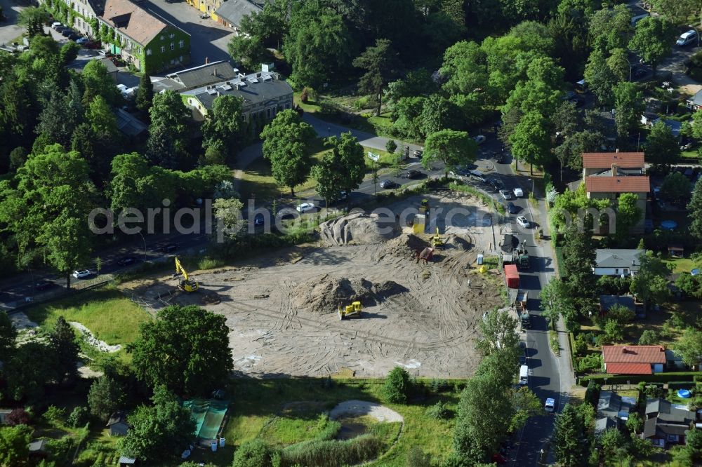 Aerial photograph Berlin - Construction site for the new building of Asylum accommodation buildings Spaethstrasse - Chris-Gueffroy-Allee in the district Treptow in Berlin, Germany