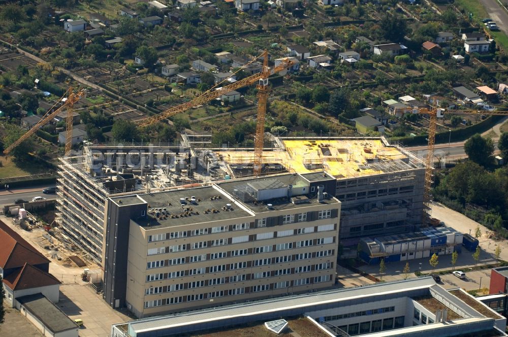 Magdeburg from the bird's eye view: Construction site of Building complex of the Institute Leibniz-Institut fuer Neurobiologie on Brenneckestrasse in Magdeburg in the state Saxony-Anhalt, Germany