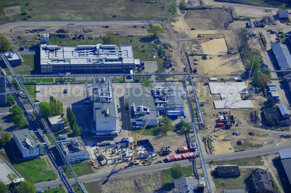 Aerial image Berlin - Construction site on the compound of the block heat and power plant BHKW Adlershof in the Treptow-Koepenick district of Berlin. The underground heavy construction is being completed