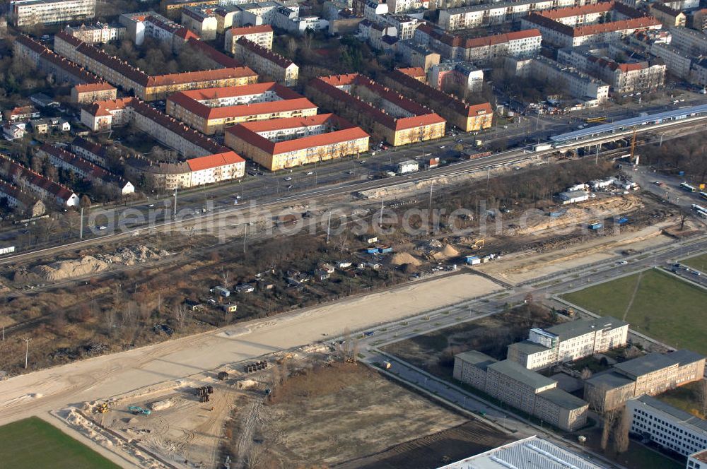 Berlin from the bird's eye view: Blick auf den Bau von Hallen und Büroräumen am Groß-Berliner Damm in Berlin-Adlershof. Adlershof ist ein Ortsteil im Bezirk Treptow-Köpenick von Berlin. Im Gewerbepark am Groß-Berliner Damm in unmittelbarer Nähe zum Wirtschafts- und Wissenschaftsstandort Adlershof baut die TLG Immobilien Hallen und Büroräume für produzierendes Gewerbe, Maschinenbauer, Vertriebs-, Großhandel- und Logistikunternehmen. Kontakt: TLG IMMOBILIEN GmbH, Herr Alexan der Meißner, Tel. +49 (030) 24 303 391,