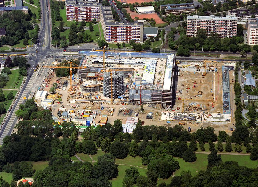 Aerial photograph Dresden - Baustelle der Autofabrik der Volkswagen AG, die Gläserne Manufaktur, in Dresden / Sachsen. The construction site of the Transparent Factory an automobile production plant owned by German carmaker Volkswagen in Dresden / Saxony.