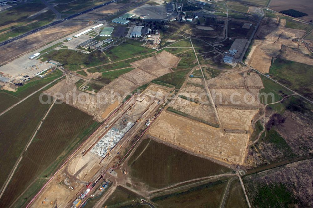 Aerial photograph Schönefeld - Blick auf den Bau des Hauptstadtflughafens Berlin Brandenburg International (BBI) in Schönefeld. Es ist das größte Infrastrukturobjekt der neuen Länder und wird einer der modernsten Flughafen Europas. Homepage: http://