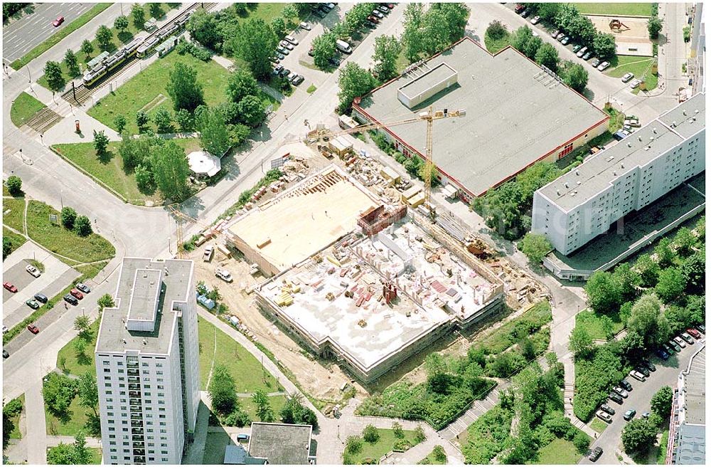 Berlin from the bird's eye view: 23.07.2004 Neubau in der Havemannstrasse / Wörlitzer Strasse am EastGate / Landsberger Allee.