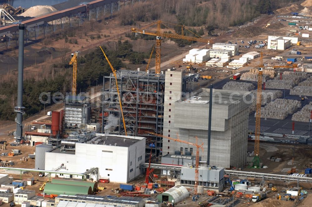 Aerial image Eisenhüttenstadt - Construction site at the heating plant on the factory site for corrugated base paper Propapier PM2 GmbH plant in Eisenhuettenstadt in Brandenburg. The heating plant supplies only the paper factory with electricity, steam and heat