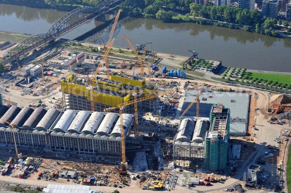 Frankfurt am Main from the bird's eye view: High-rise construction of the twin towers of the ECB's headquarters in Frankfurt / Main in Hesse. The new headquarters of the European Central Bank is a design by the architects of Coop Himmelb (l) au