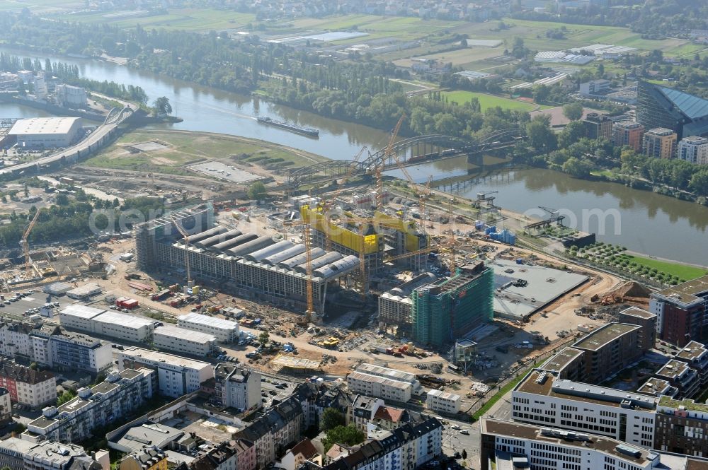 Aerial photograph Frankfurt am Main - High-rise construction of the twin towers of the ECB's headquarters in Frankfurt / Main in Hesse. The new headquarters of the European Central Bank is a design by the architects of Coop Himmelb (l) au