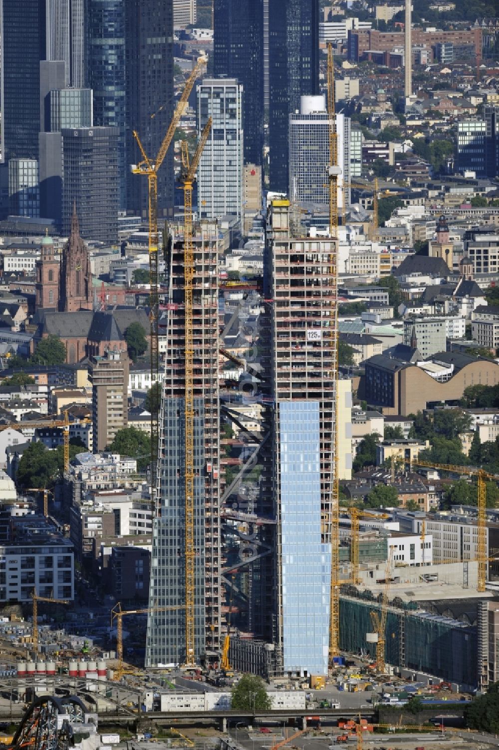 Aerial image Frankfurt am Main - High-rise construction of the twin towers of the ECB's headquarters in Frankfurt / Main in Hesse. The new headquarters of the European Central Bank is a design by the architects of Coop Himmelb (l) au